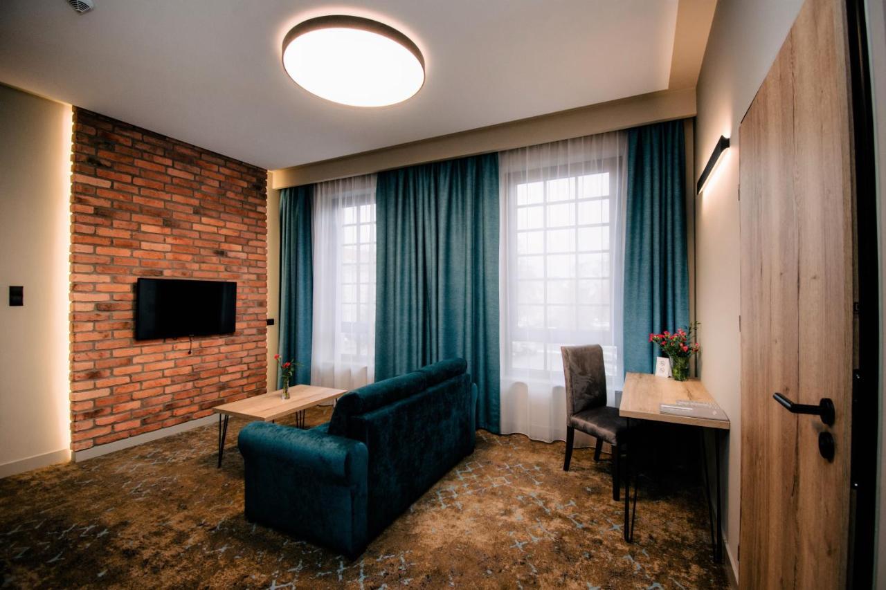 Ruben Hotel Zielona Gora Dış mekan fotoğraf