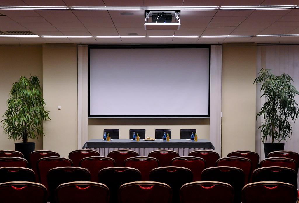 Ruben Hotel Zielona Gora Dış mekan fotoğraf